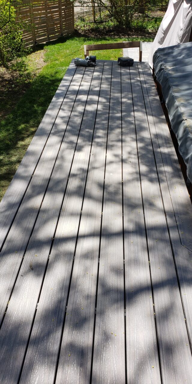https://post2fence.com/wp-content/uploads/2026/04/toronto-composite-deck-installation-post2fence-640x1280.jpg