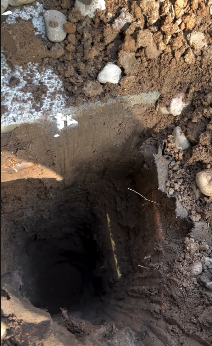 stoney-creek-post-hole-digging https://post2fence.com/wp-content/uploads/2026/08/stoney-creek-post-hole-digging.png