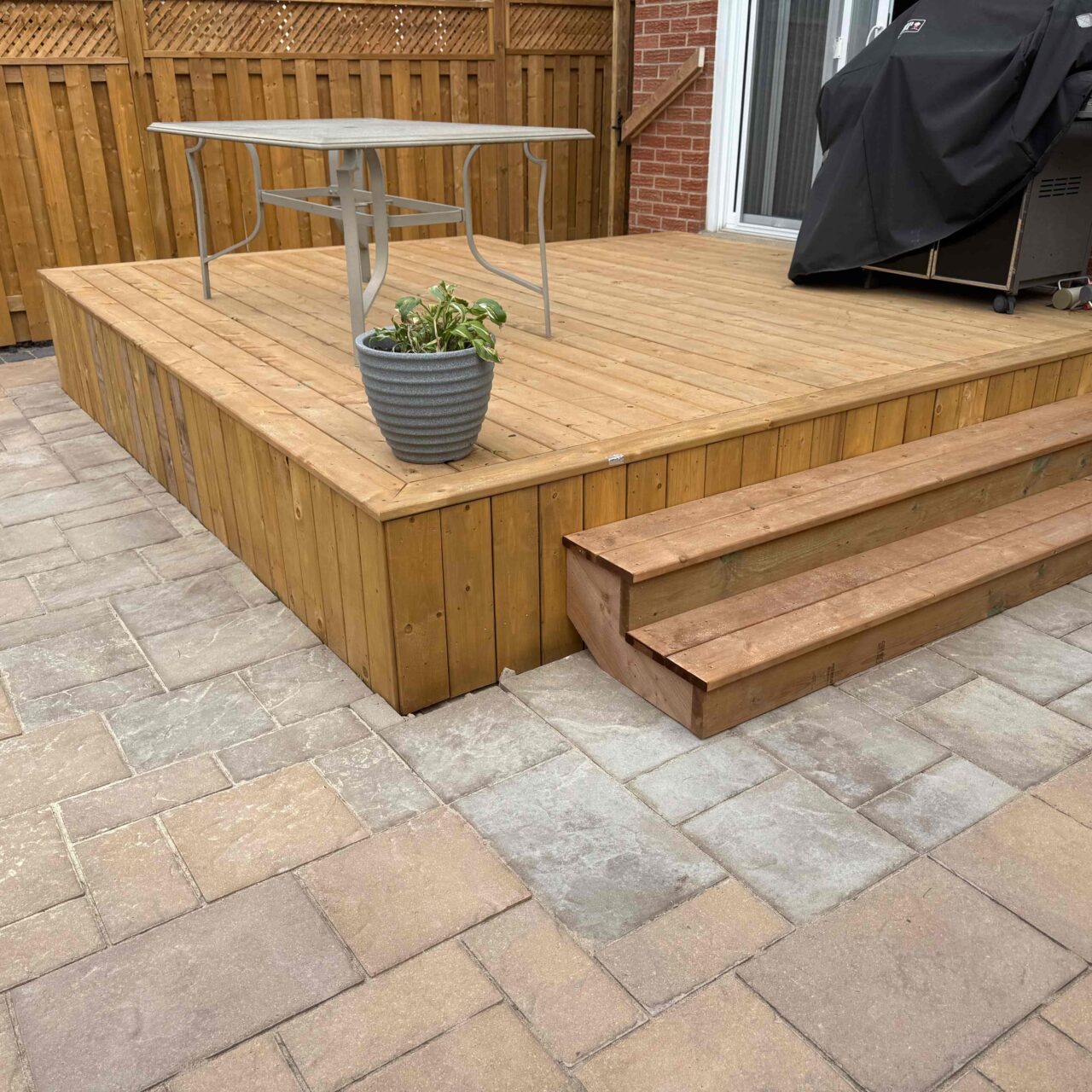 toronto-deck-building https://post2fence.com/wp-content/uploads/2026/08/toronto-deck-building-1280x1280.jpg